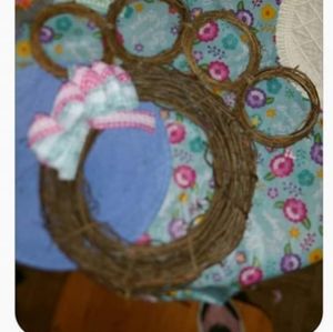 Dog print wreath